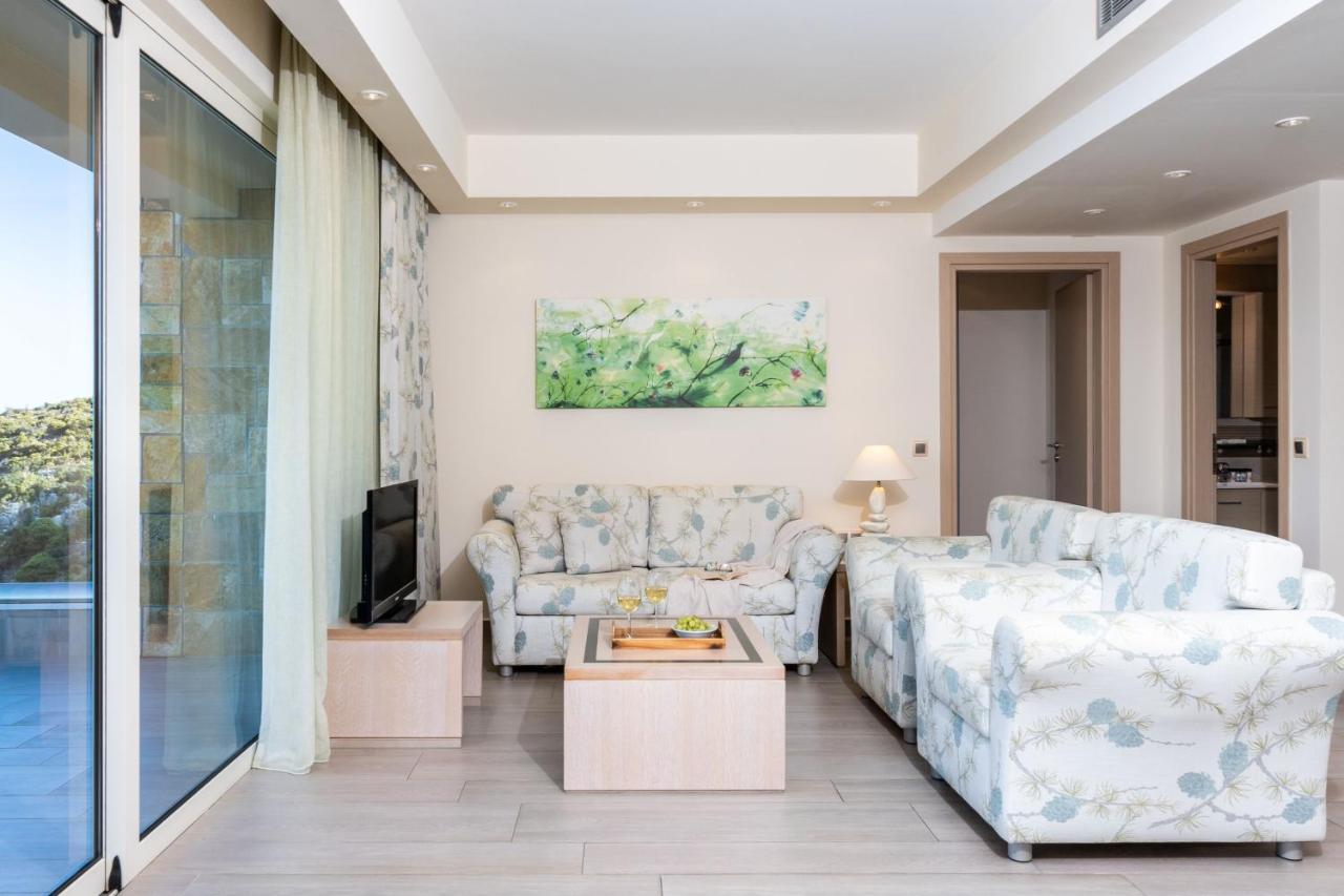 Princess Kyniska Suites Bãi biển Bãi biển Plitra Ngoại thất bức ảnh